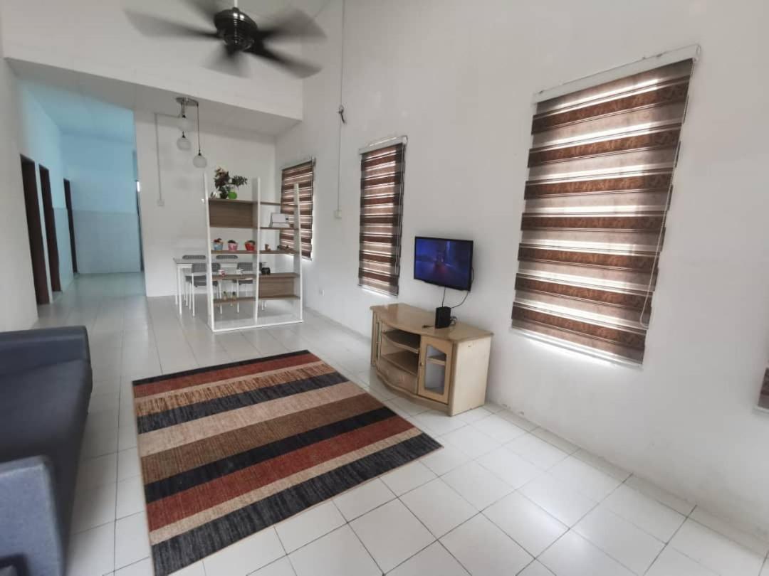 As'Cattleya Homestay Sepang Exteriör bild